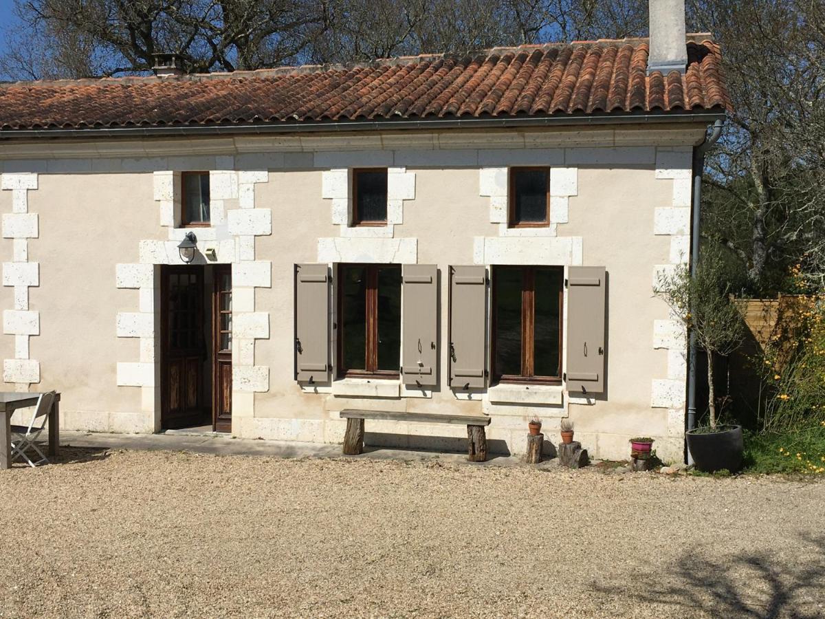 Maison Perigord Vert Piscine Et Spa La Roche-Chalais ภายนอก รูปภาพ